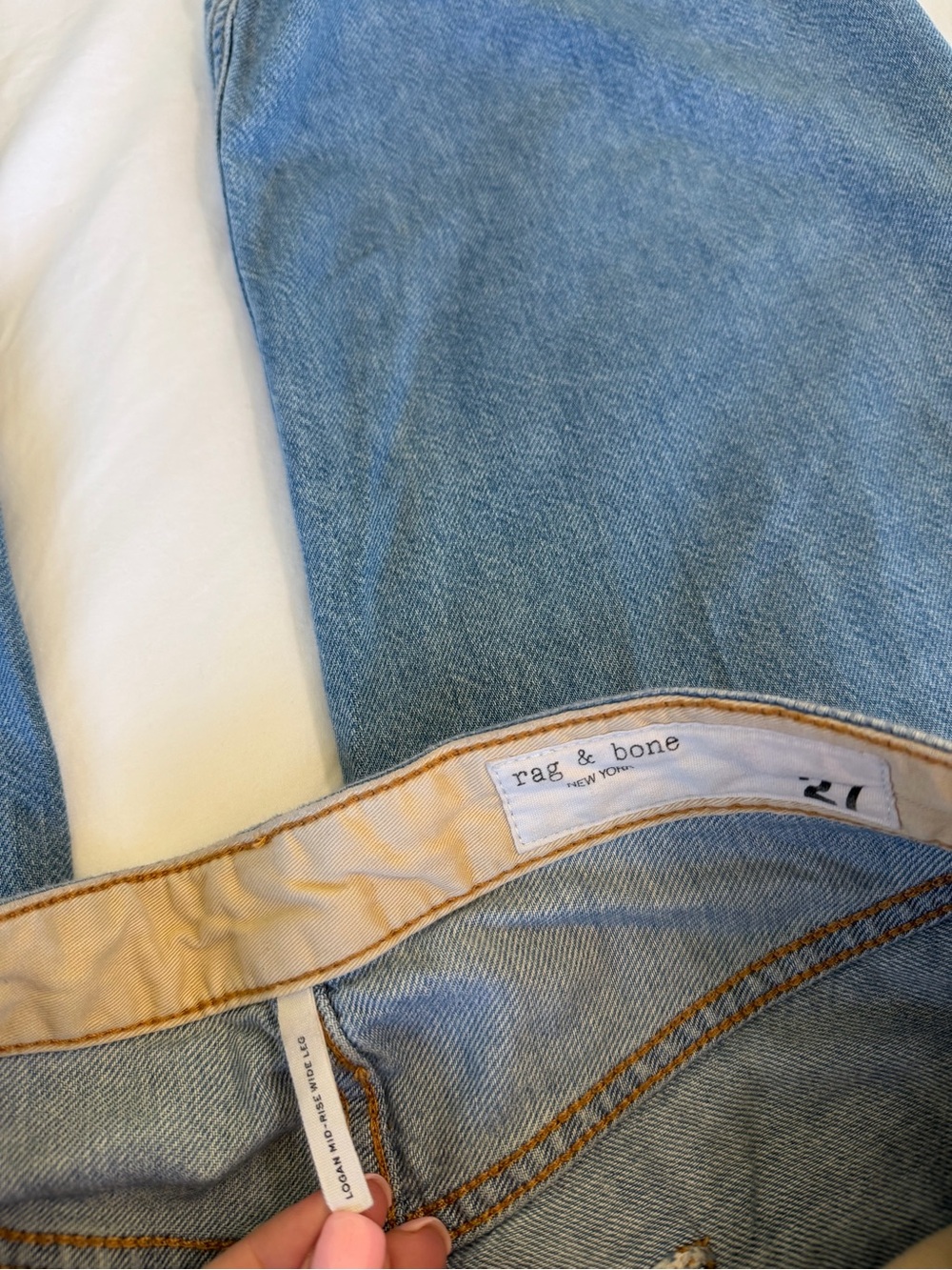Rag & Bone Logan Mid Rise Wide Leg Featherweight Jeans - Picture 4 of 8